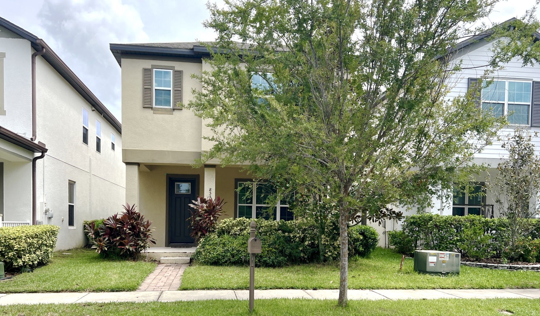 Property main image